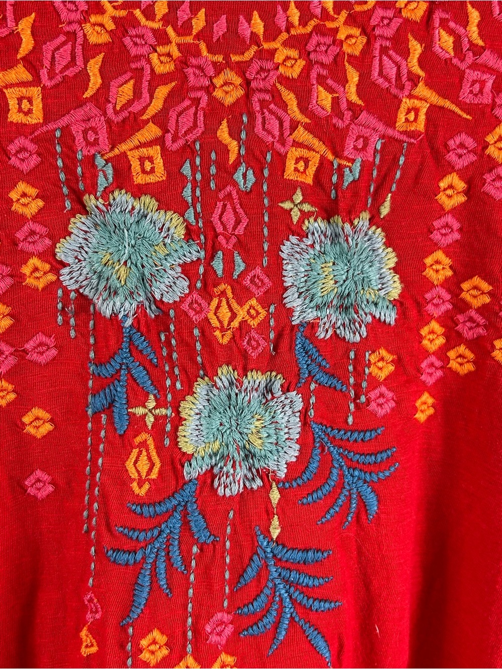 Sundance Red Boho Marguerite Embroidered Floral Eyelet Short Sleeve Tunic. - Picture 4 of 5